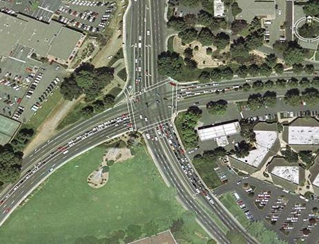 Figure 154. Photo. GoogleTM Map View of Howe Ave & Fair Oaks Boulevard. This is a map view of Howe Ave & Fair Oaks Boulevard, Sacramento, CA. This is a skewed intersection having independent left-turn bays and right-turn bays for all approaches. The intersection is under semiactuated signal control and has two timing plans according to two peak-hour periods, AM peak and PM peak.