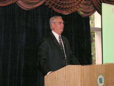 Photo of EPA Administrator Stephen L. Johnson at a podium.